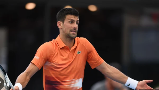 Novak Djokovic, interzis pe terenul de tenis! Tenismenul refuză vaccinarea în continuare!